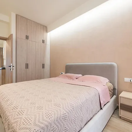 Luma Coast - Modern In - Walk To The Sea Apartament *