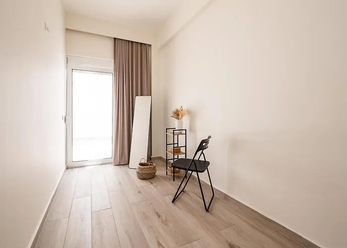 Luma Coast - Modern In - Walk To The Sea Apartament