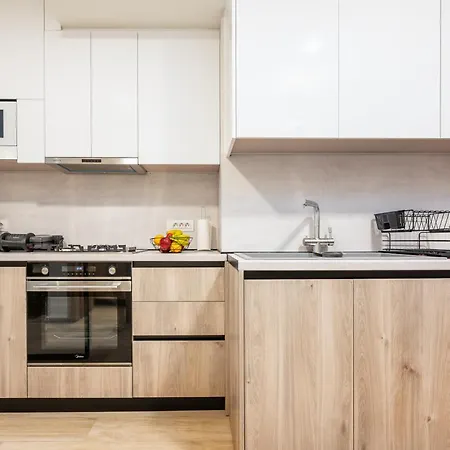 Luma Coast - Modern In - Walk To The Sea Daire